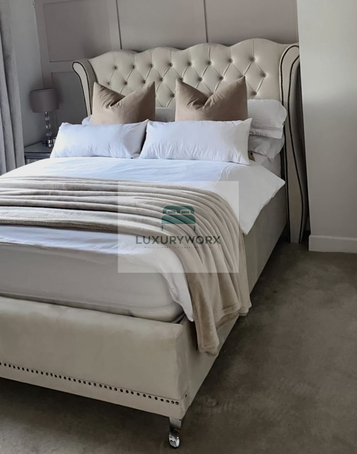 Layla Bed